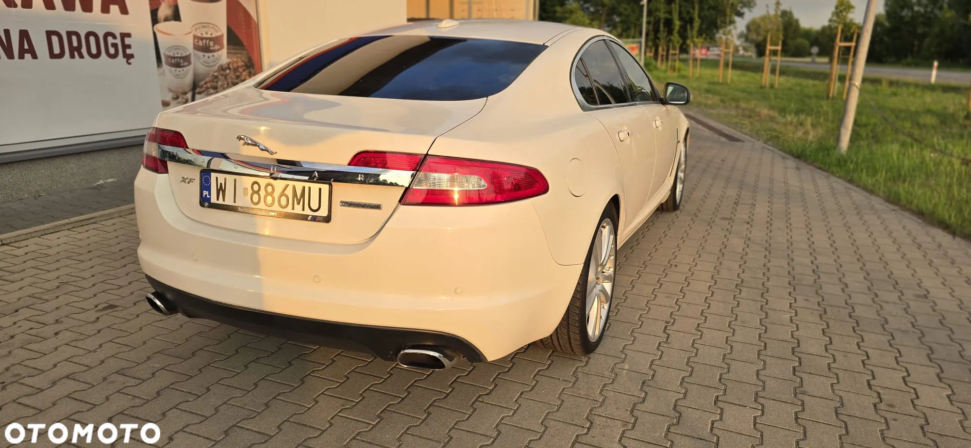 Jaguar XF 4.2 Super V8 - 5