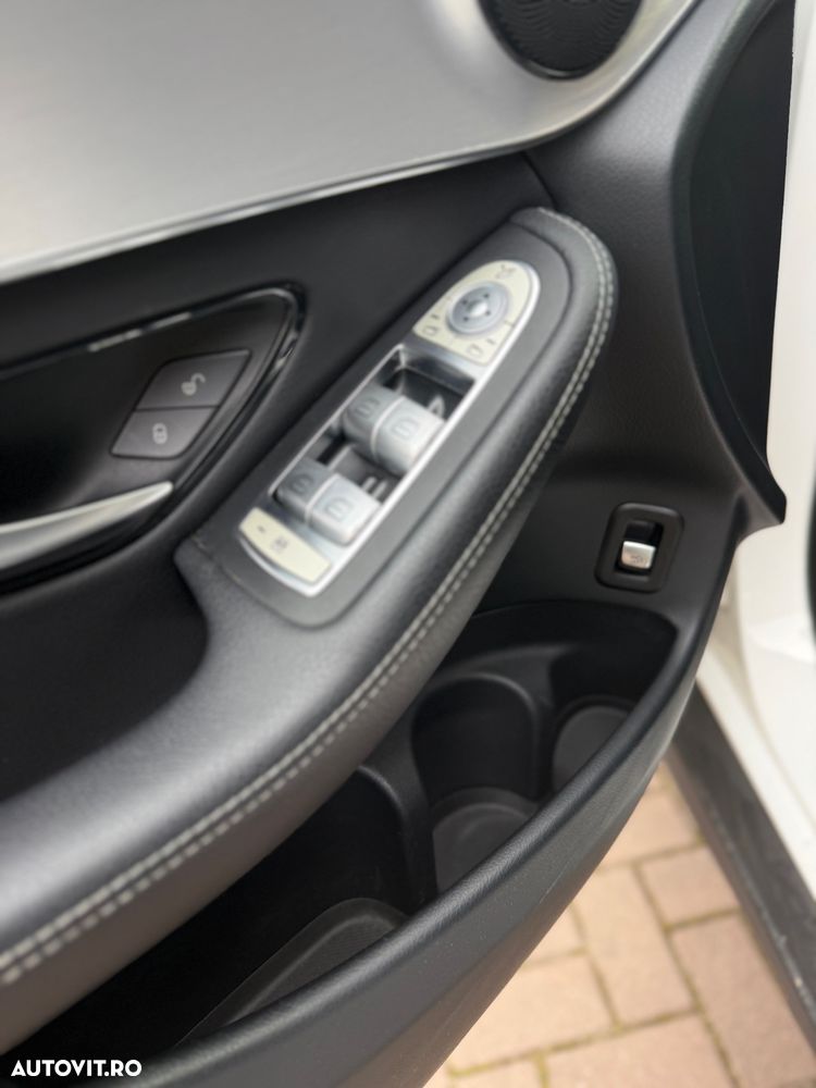 Mercedes-Benz GLC Coupe 220 d 4Matic 9G-TRONIC AMG Line - 32