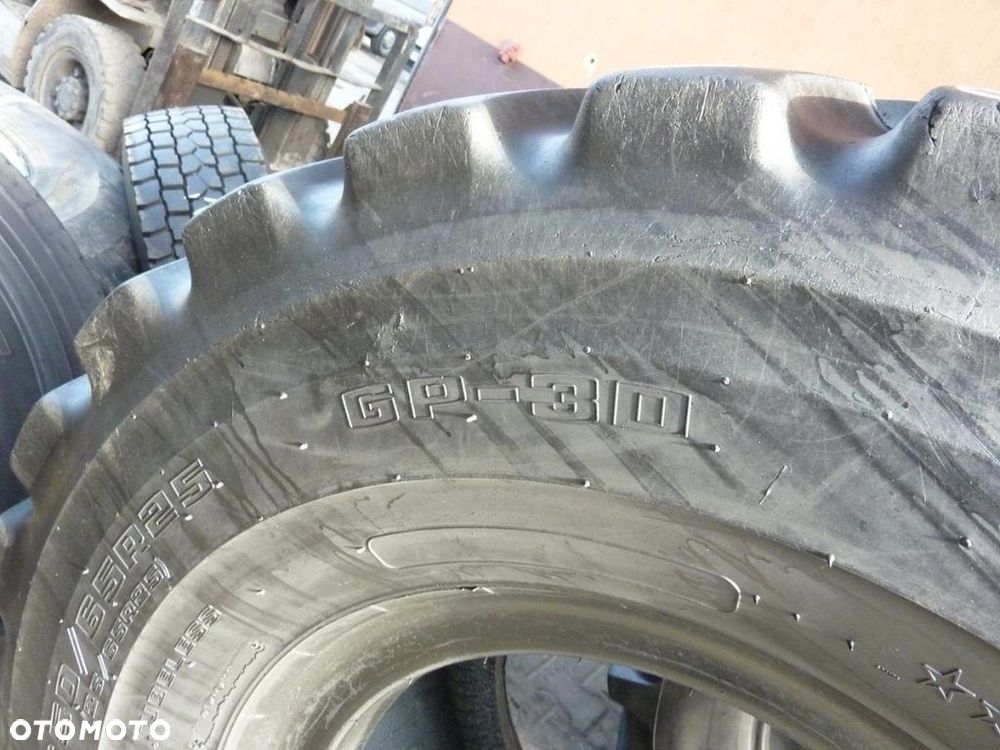 Opona używana  650/65R25 650/65-25 25/65R25 GOODYEAR 3000zł W2386 - 6