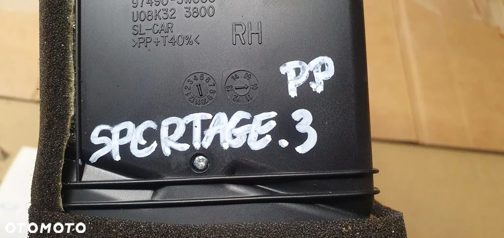 Kratka nawiewu powietrza prawy przód przednia prawa Kia Sportage III 97490-3W000 - 7