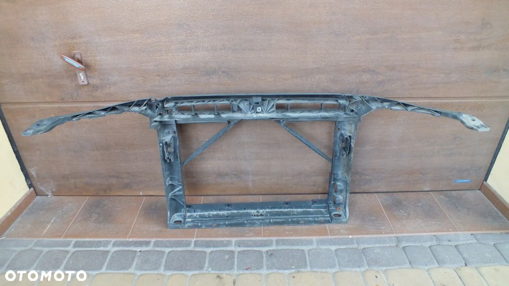 Pas przedni wzmocnienie Skoda Octavia III 5E0805588 - 5