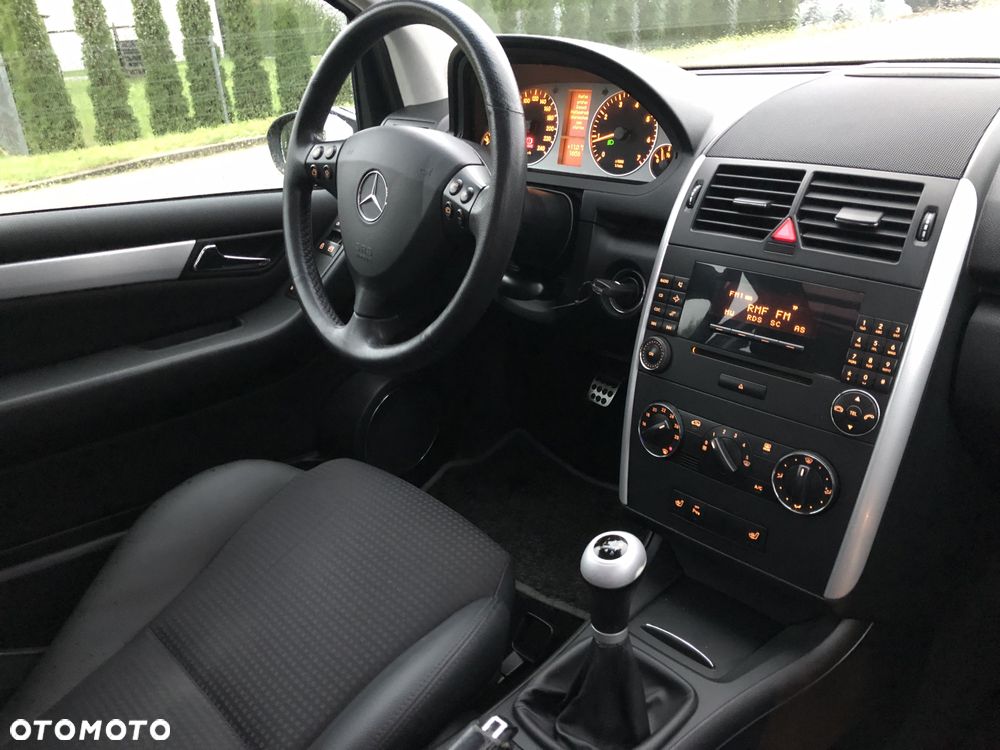 Mercedes-Benz Klasa A 200 Avantgarde Special Edition - 34