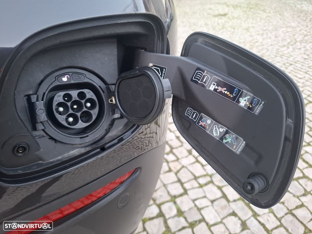 Mercedes-Benz GLC 300 e 4Matic - 55