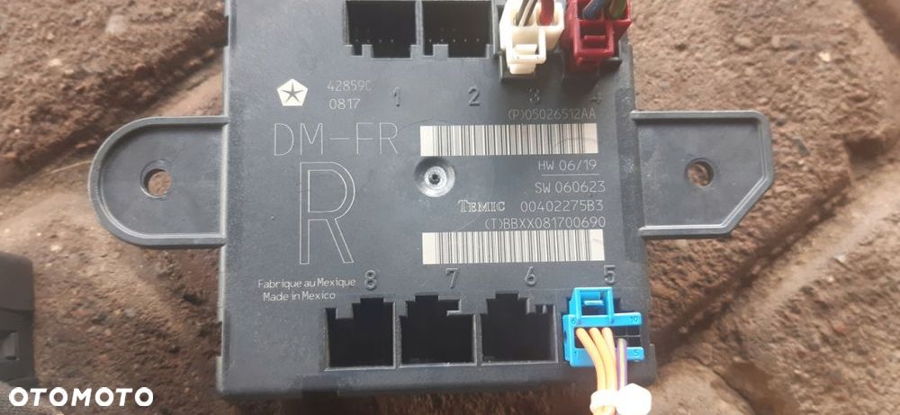 Dodge Nitro 2.8 Sterownik Moduł Drzwi Prawy Przód - 2