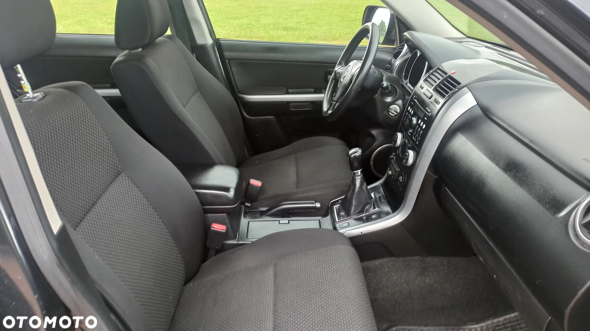 Suzuki Grand Vitara 1.9 DDiS De Luxe EU5 - 11