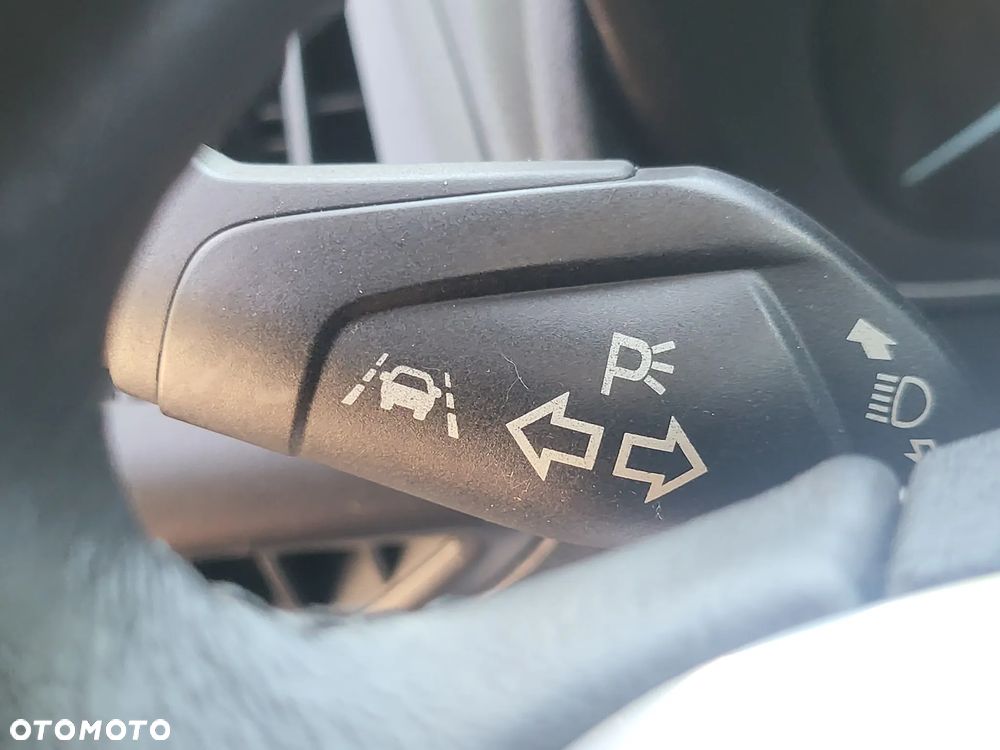 Ford Tourneo Connect Grand - 26
