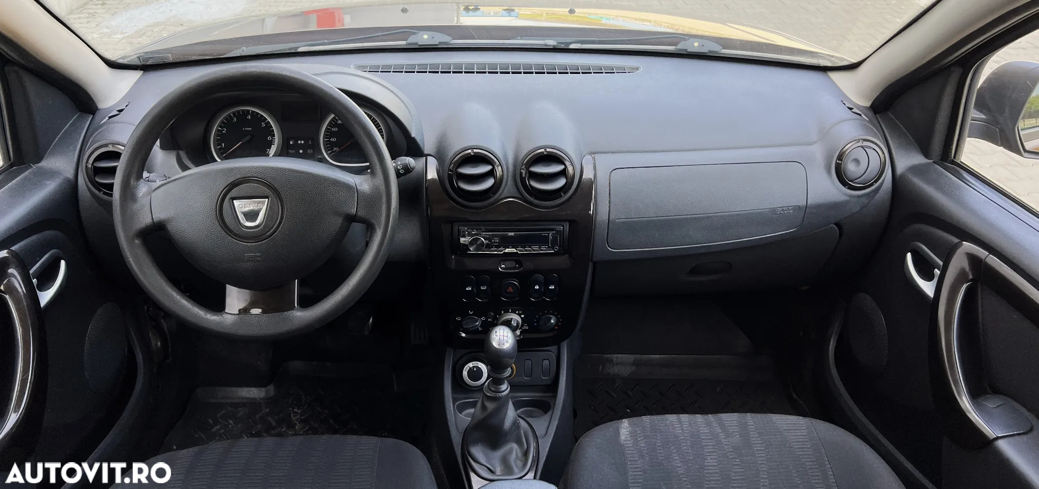 Dacia Duster 1.6 4x4 Prestige - 8