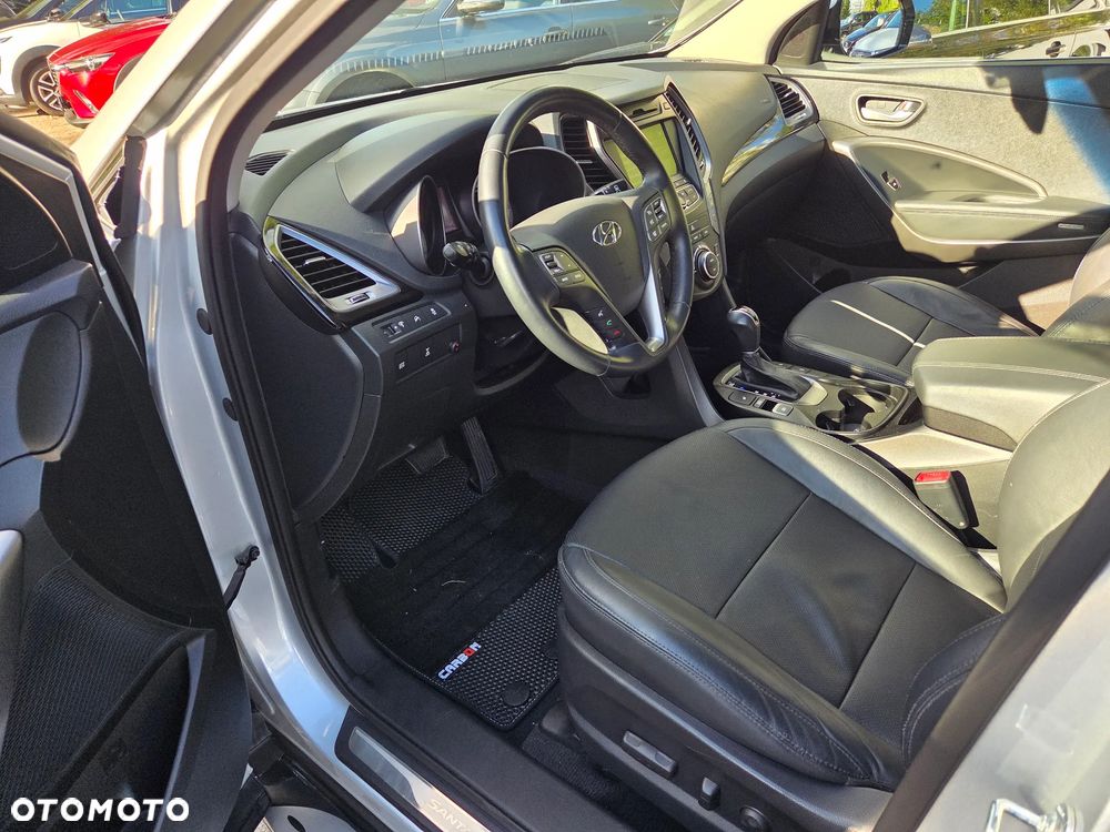 Hyundai Santa Fe Grand 2.2 CRDI 4WD Automatik Premium - 2