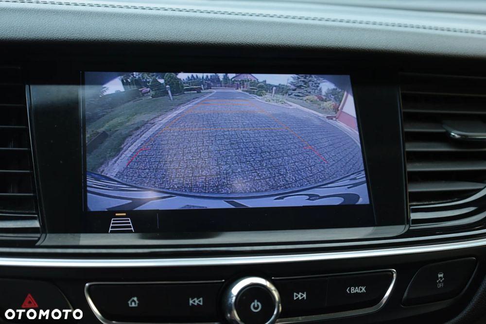Opel Insignia - 21