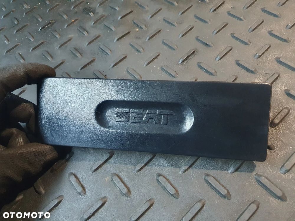 ORYGINALNA POKRYWA RADIA SEAT 6K0857231   6K0 SEAT IBIZA - 2