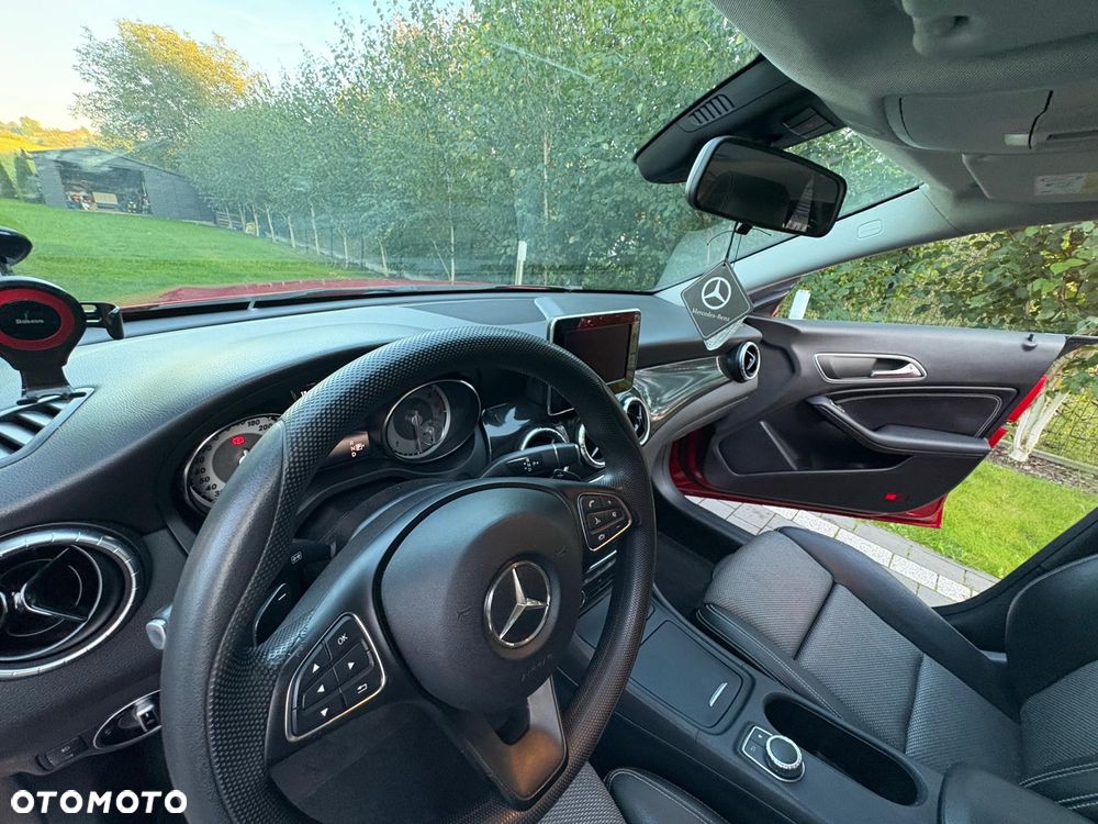Mercedes-Benz CLA 200 (CDI) d 4Matic 7G-DCT - 38