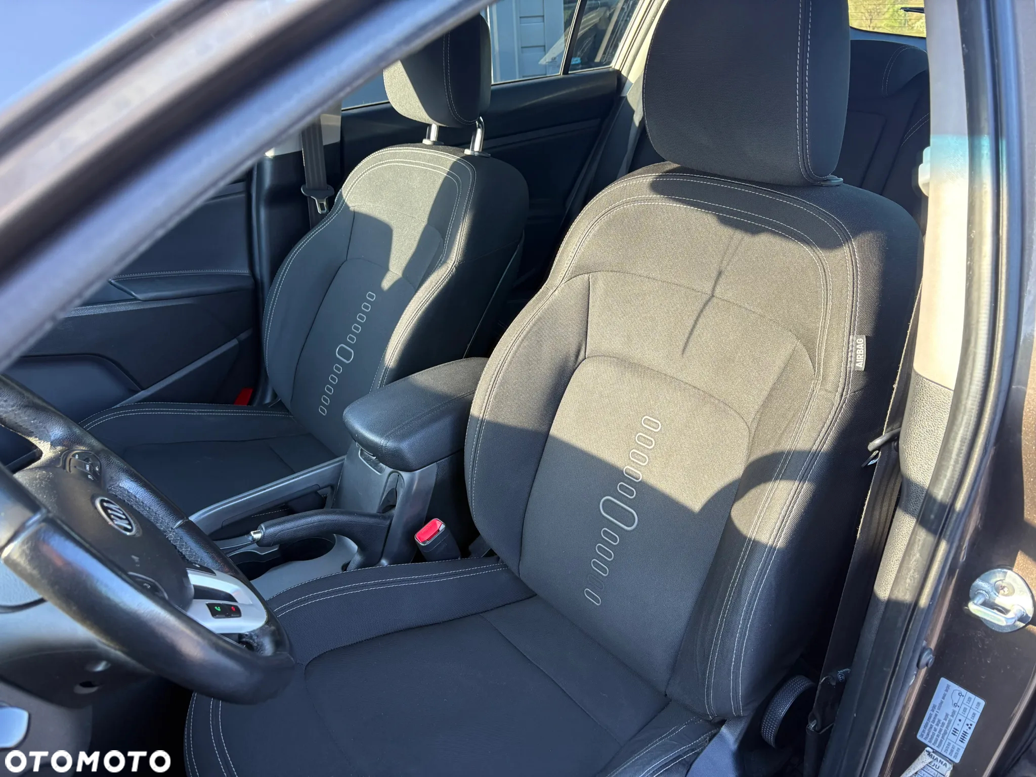 Kia Sportage 2.0 L 2WD - 21