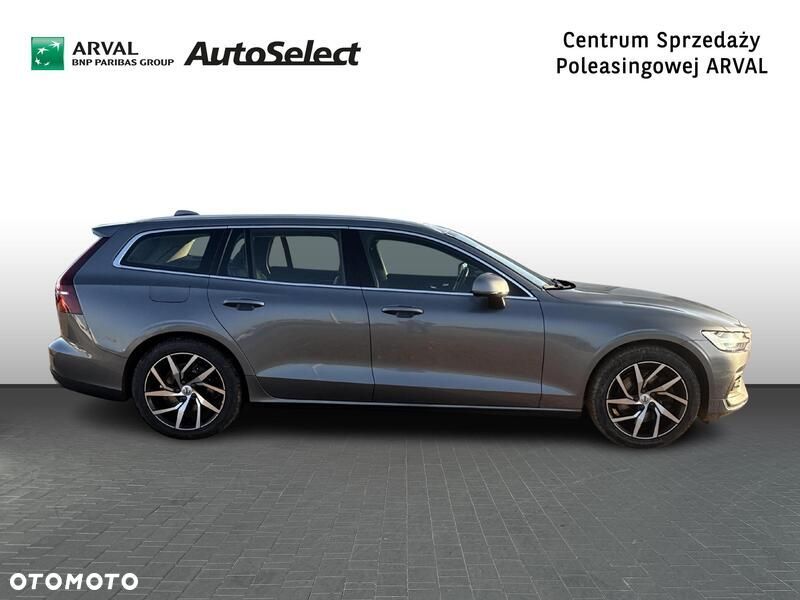 Volvo V60 T4 Momentum Pro - 7