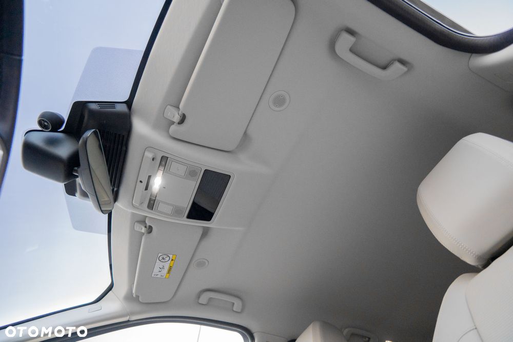 Land Rover Discovery Sport 2.0 P200 mHEV - 29