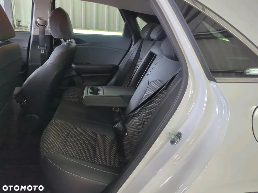 Kia Ceed 1.5 T-GDI L - 6