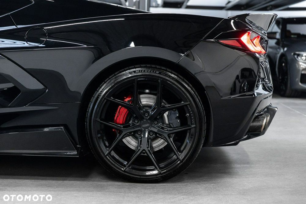 Chevrolet Corvette - 11