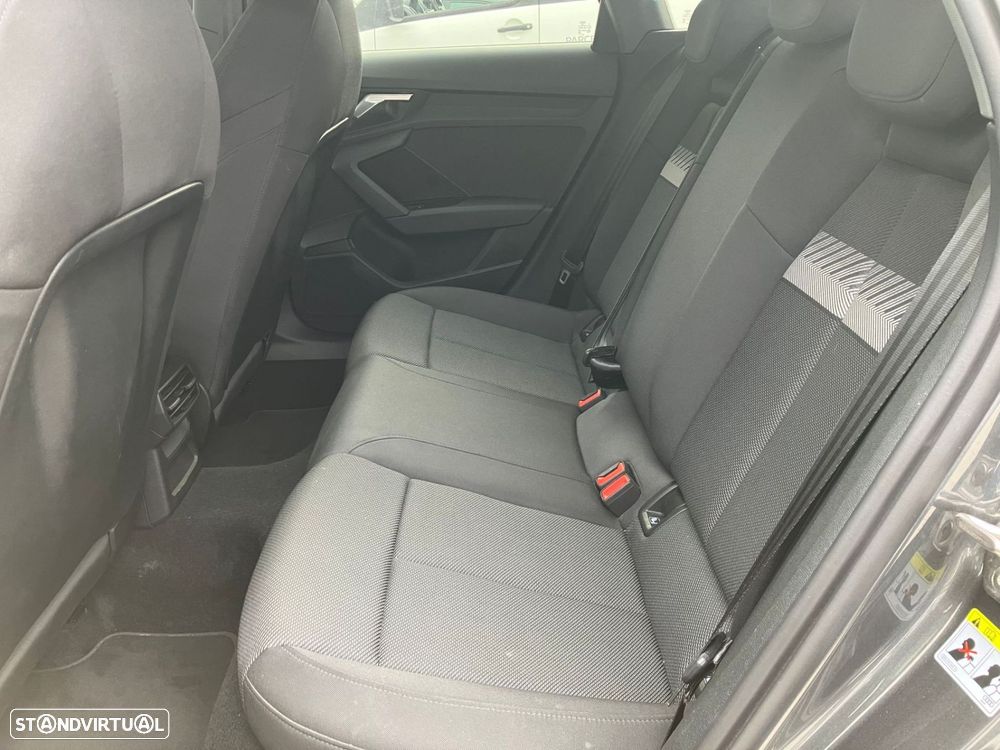 Audi A3 Limousine 30 TFSI S line S tronic - 6