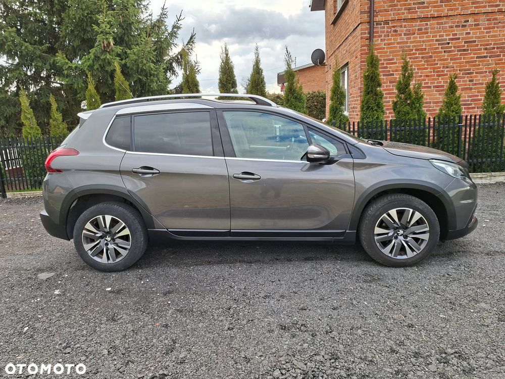 Peugeot 2008 PureTech 110 GPF Stop&Start EAT6 Allure - 7