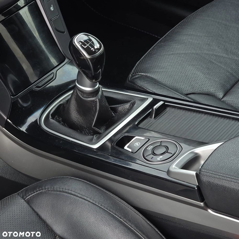 Hyundai i40 Kombi 1.7 CRDi Premium - 28