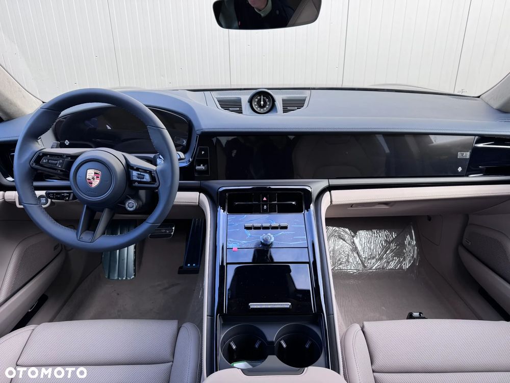 Porsche Panamera 4S E-Hybrid PHEV - 14