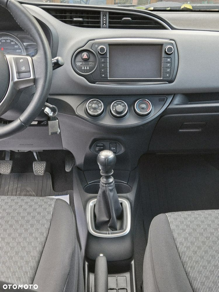 Toyota Yaris - 8