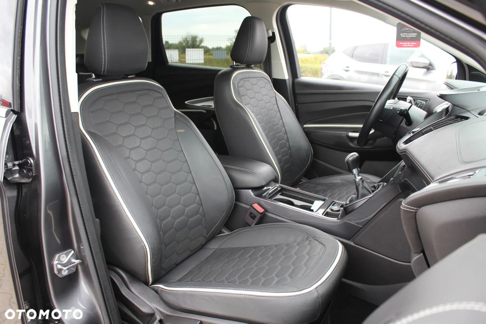 Ford Kuga 1.5 EcoBoost 2x4 Vignale - 21