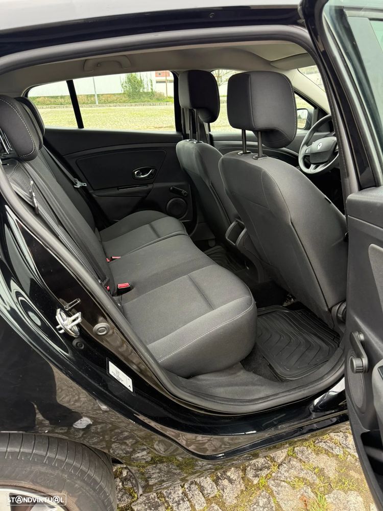 Renault Mégane ENERGY dCi 110 Start & Stop LIMITED - 8