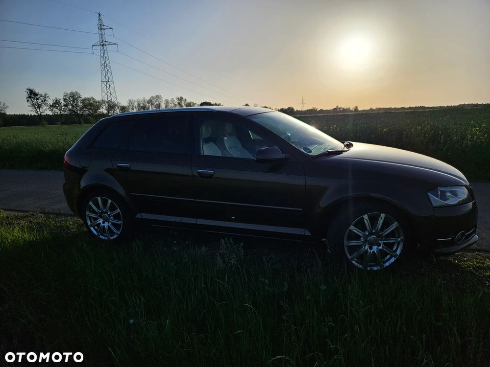 Audi A3 Sportback 2.0 TDI quattro Ambiente - 18