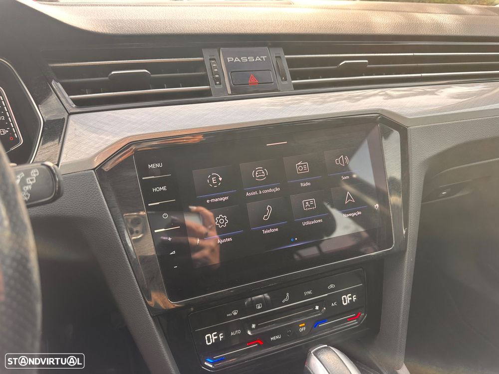 VW Passat Variant - 24