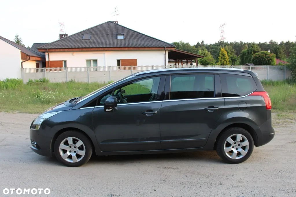 Peugeot 5008 e-HDI FAP 115 EGS6 Stop&Start Allure - 6