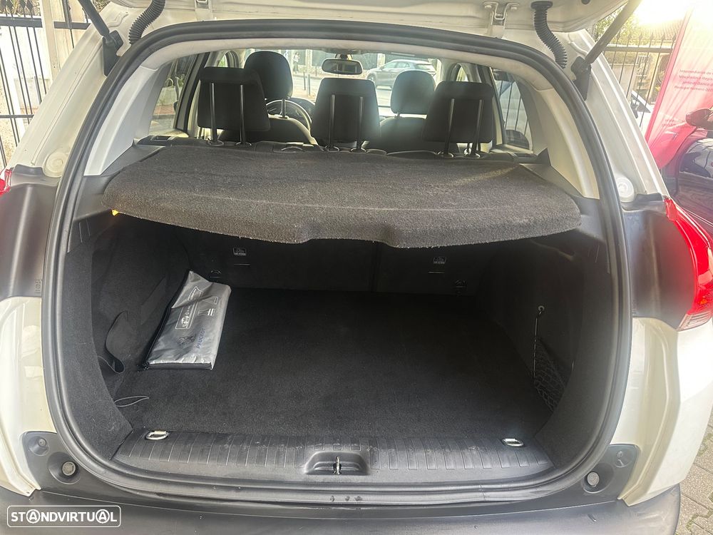 Peugeot 2008 1.2 PureTech Style - 10