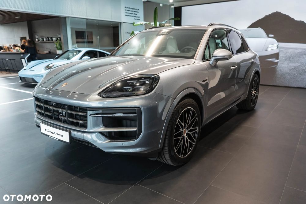 Porsche Cayenne E-Hybrid PHEV Black Edition - 2
