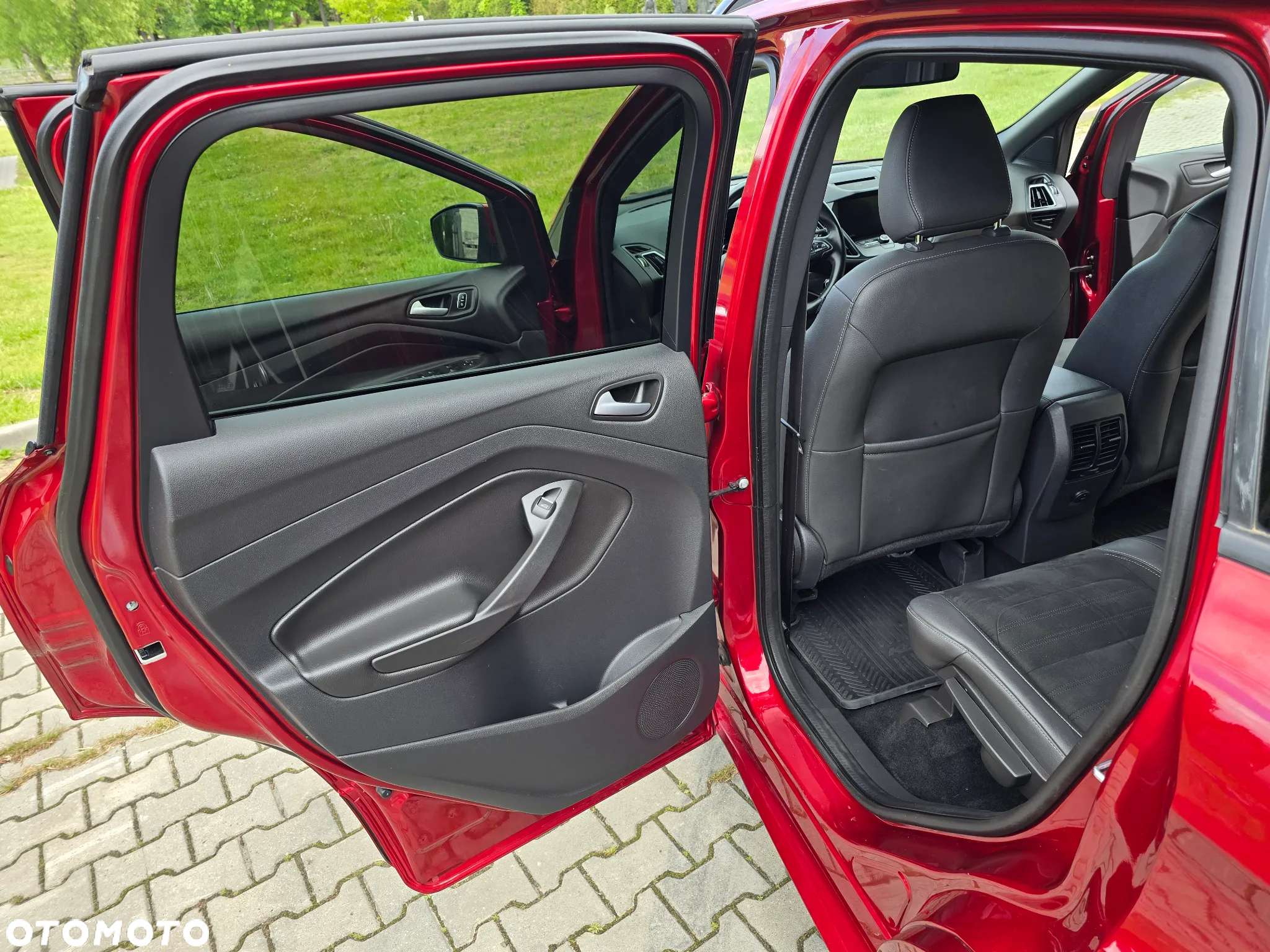 Ford Kuga 2.0 TDCi AWD ST-Line - 13