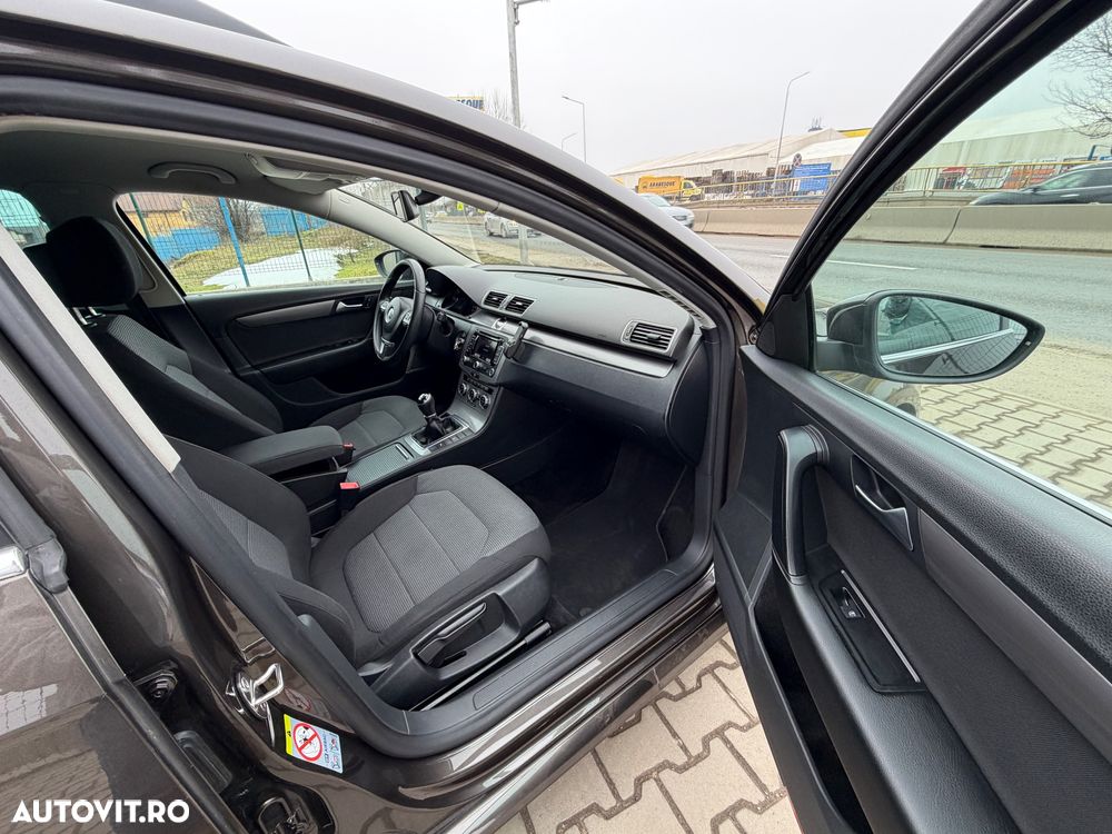 Volkswagen Passat 2.0 TDI BlueMotion Technology Business Edition - 7