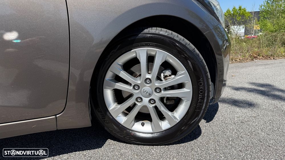 Kia Ceed 1.4 CRDi LX - 6