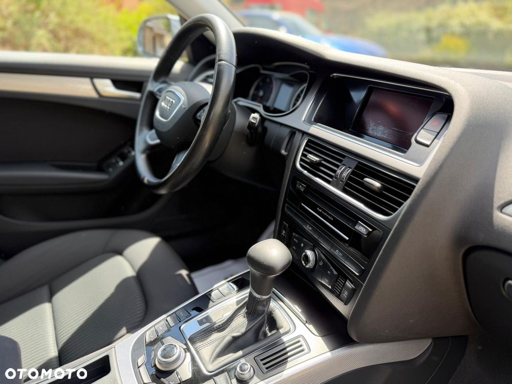 Audi A4 Limousine 2.0 TDI DPF multitronic Attraction - 12