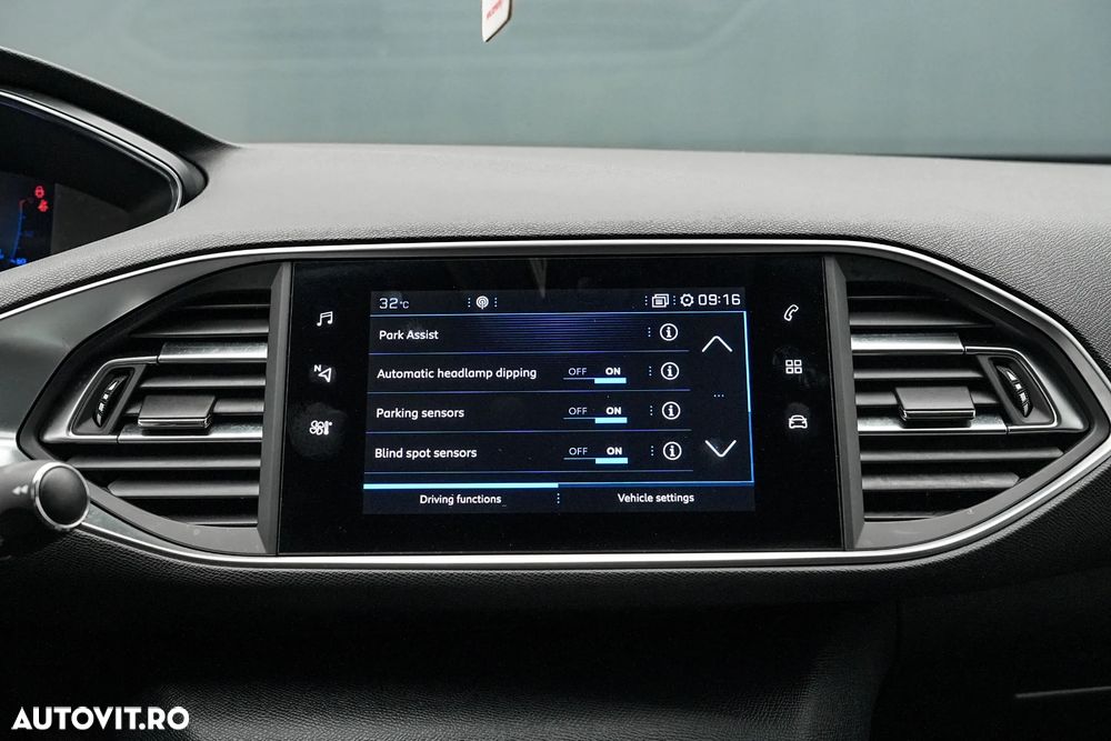 Peugeot 308 1.5L BlueHDI 130 S&S EAT8 Active - 24