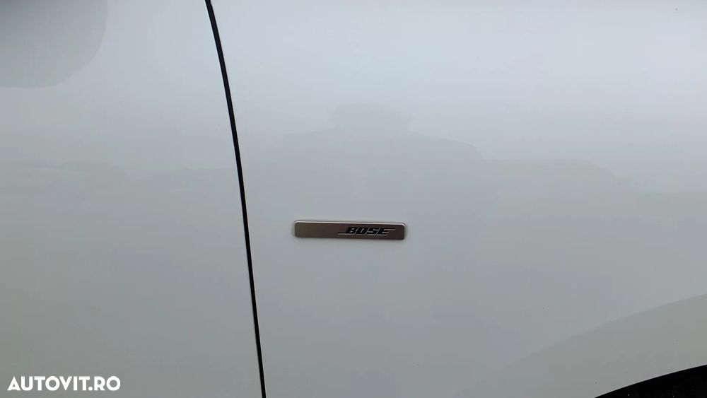Renault Scenic BLUE dCi 120 EDC BOSE EDITION - 10