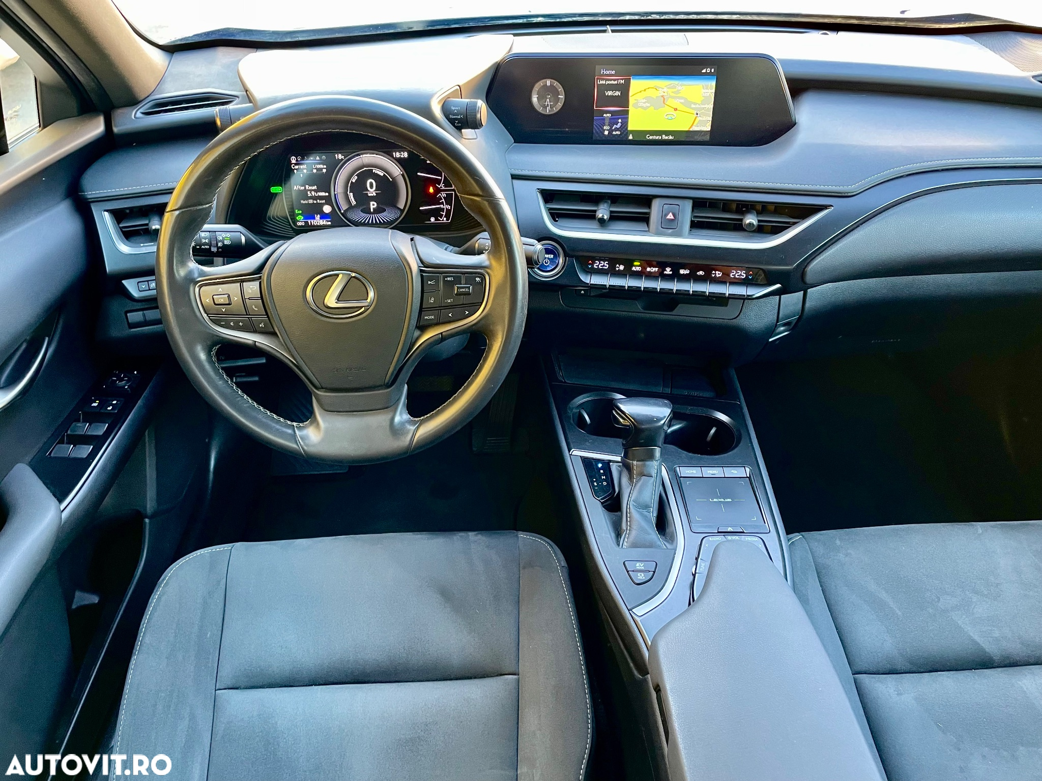 Lexus UX 250h Business Edition - 6