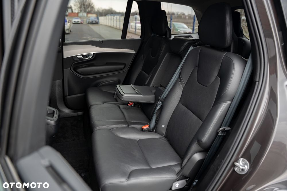 Volvo XC 90 D5 AWD Inscription 7os - 35