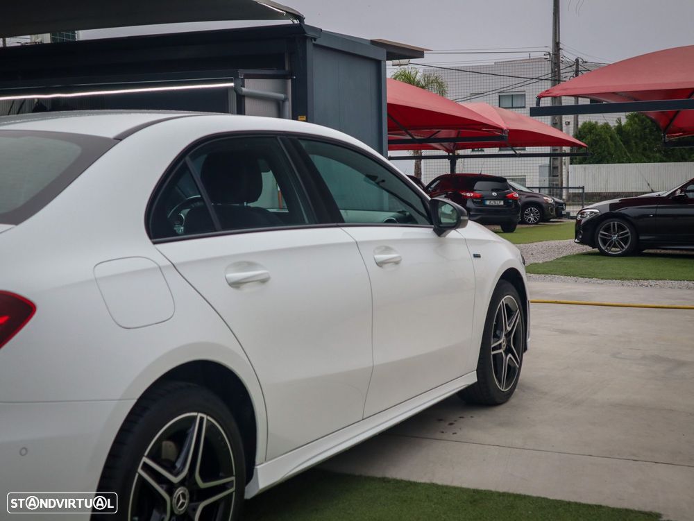 Mercedes-Benz A 250 e AMG Line - 5