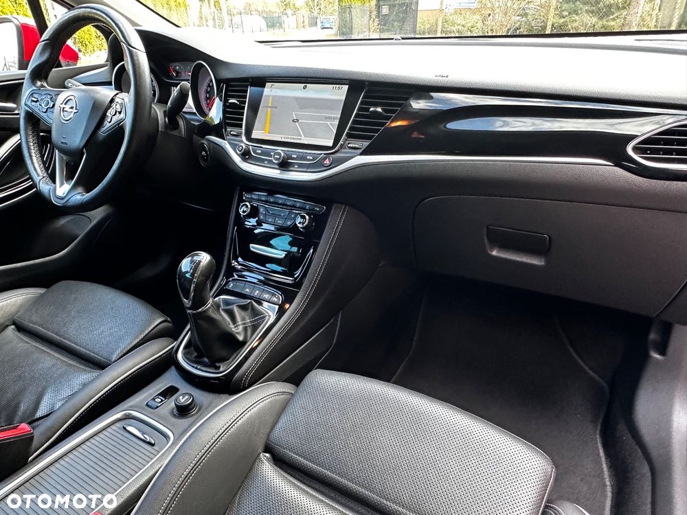 Opel Astra 1.4 Turbo Innovation - 32