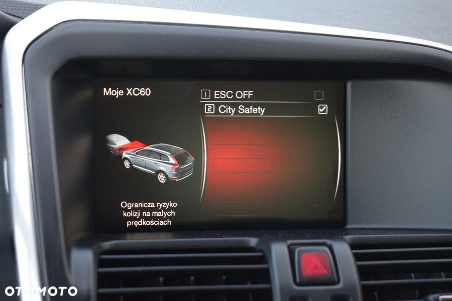 Volvo XC 60 D4 Geartronic Summum - 15