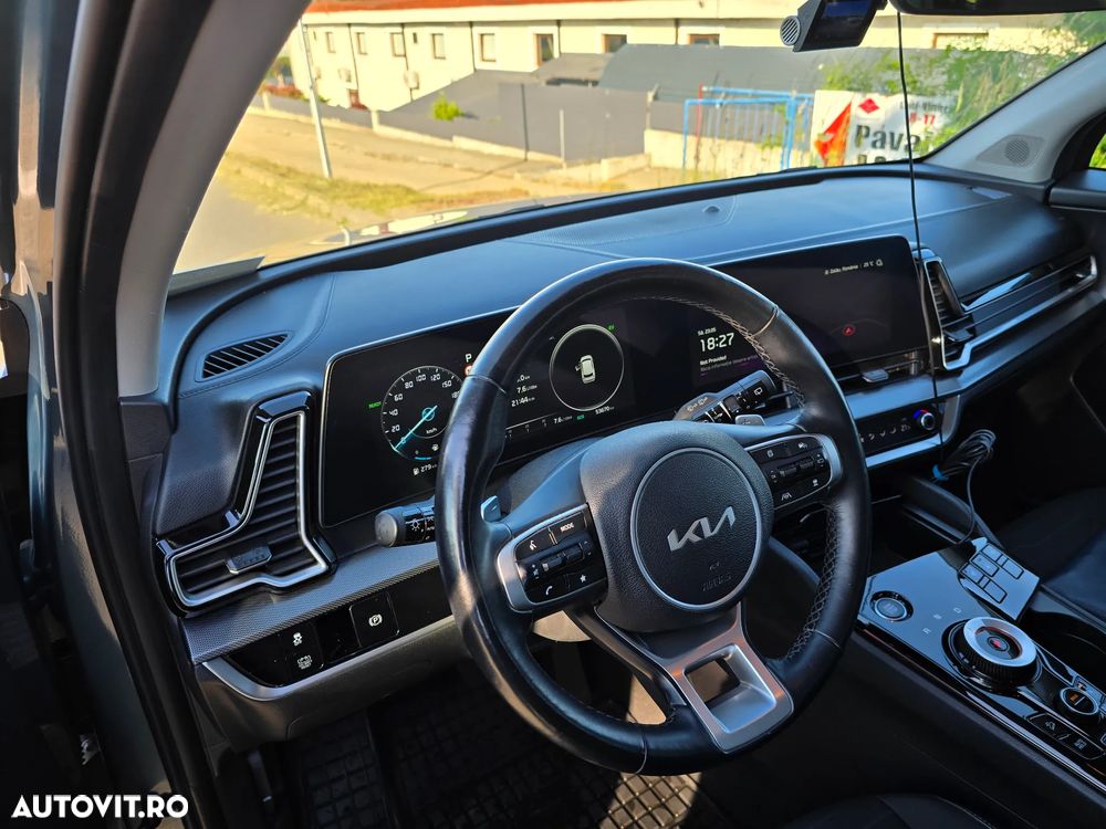 Kia Sportage 1.6 T-GDI HEV 6AT 4x4 Business Line - 3