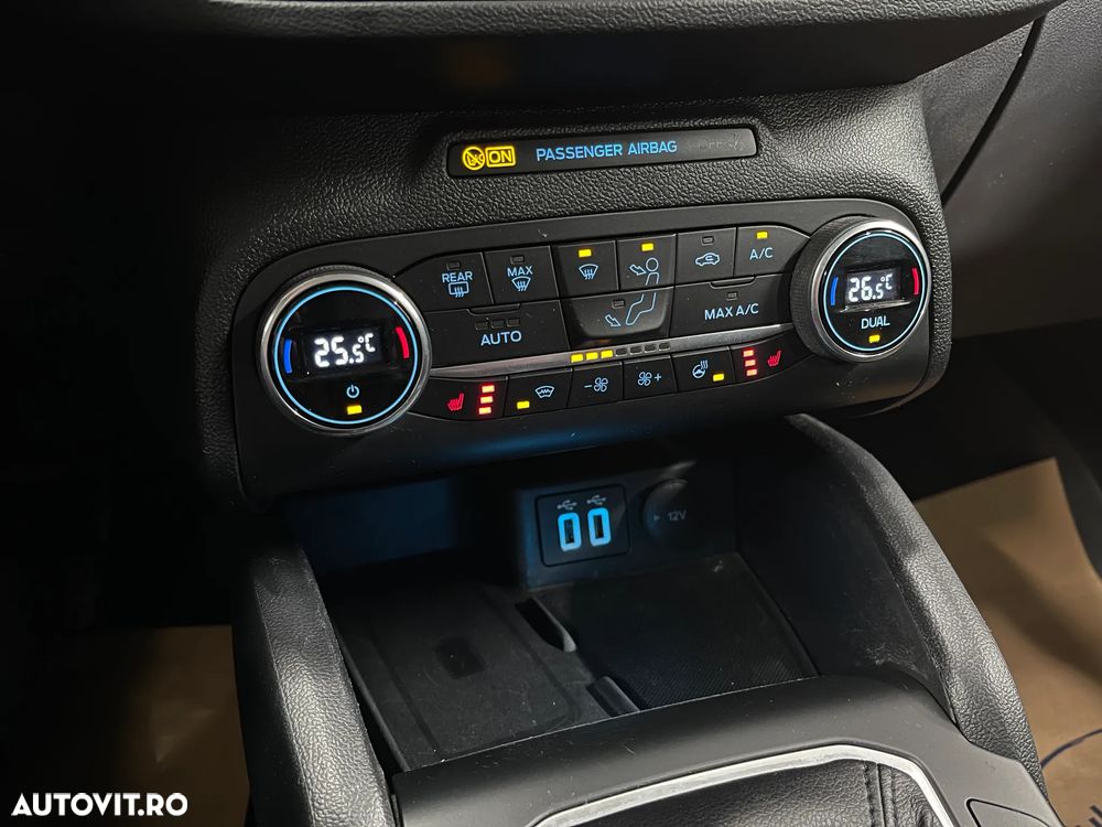 Ford Focus 1.5 EcoBlue Connected - 18