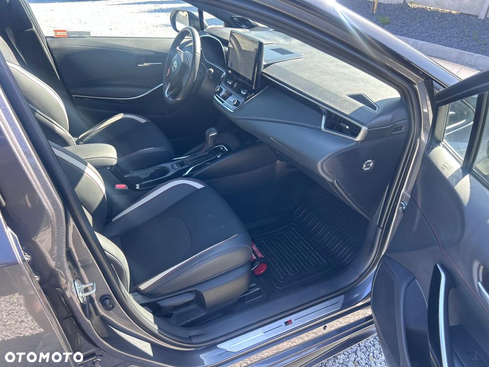 Toyota Corolla 2.0 Hybrid GR Sport - 27