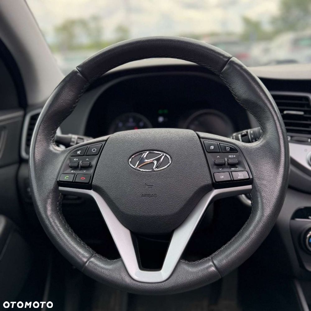 Hyundai Tucson - 25