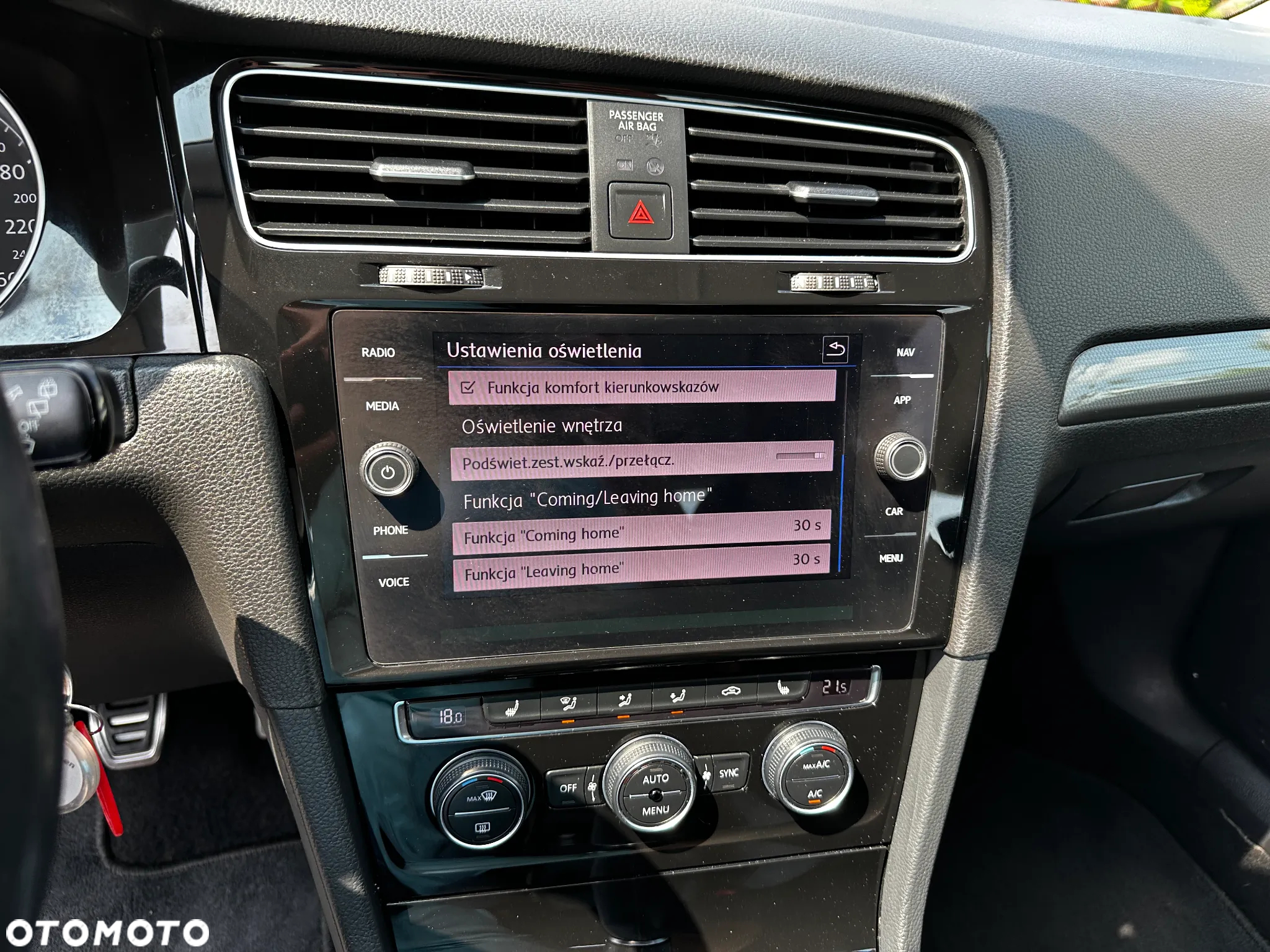 Volkswagen Golf - 15