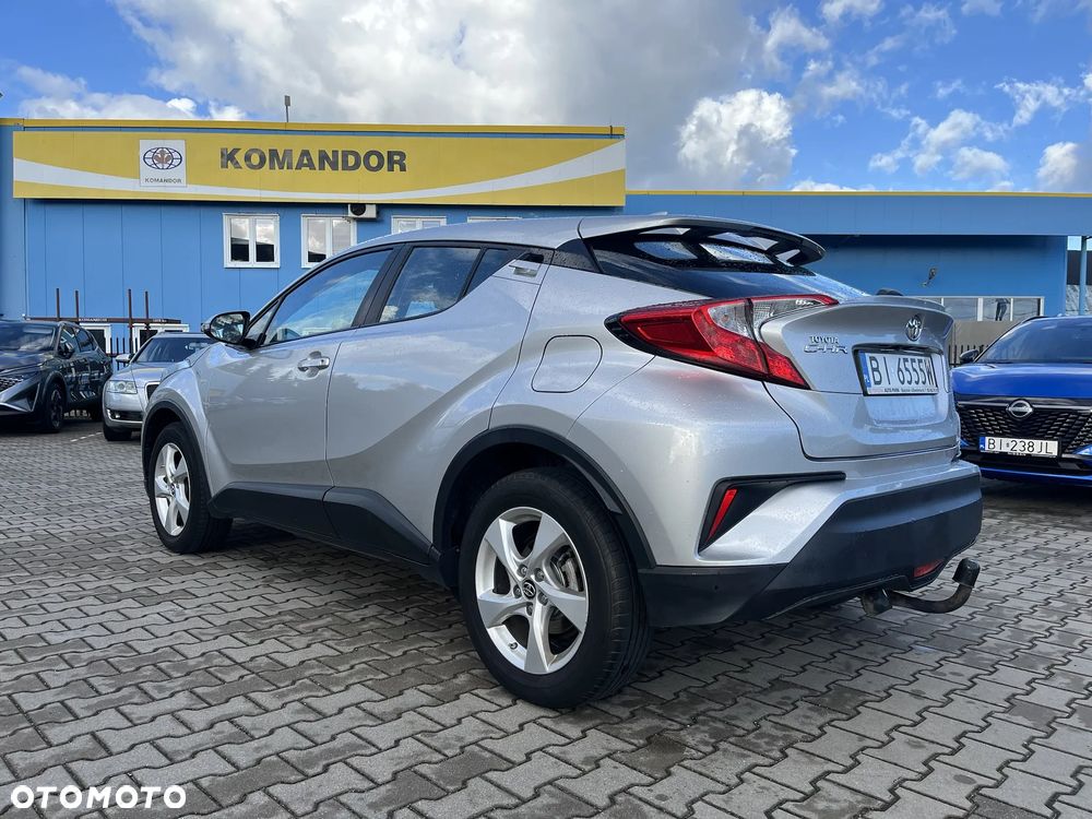 Toyota C-HR - 6