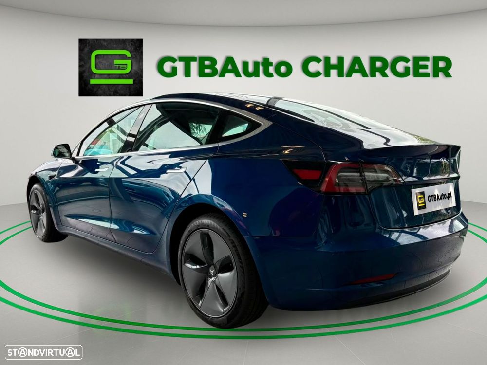 Tesla Model 3 - 8